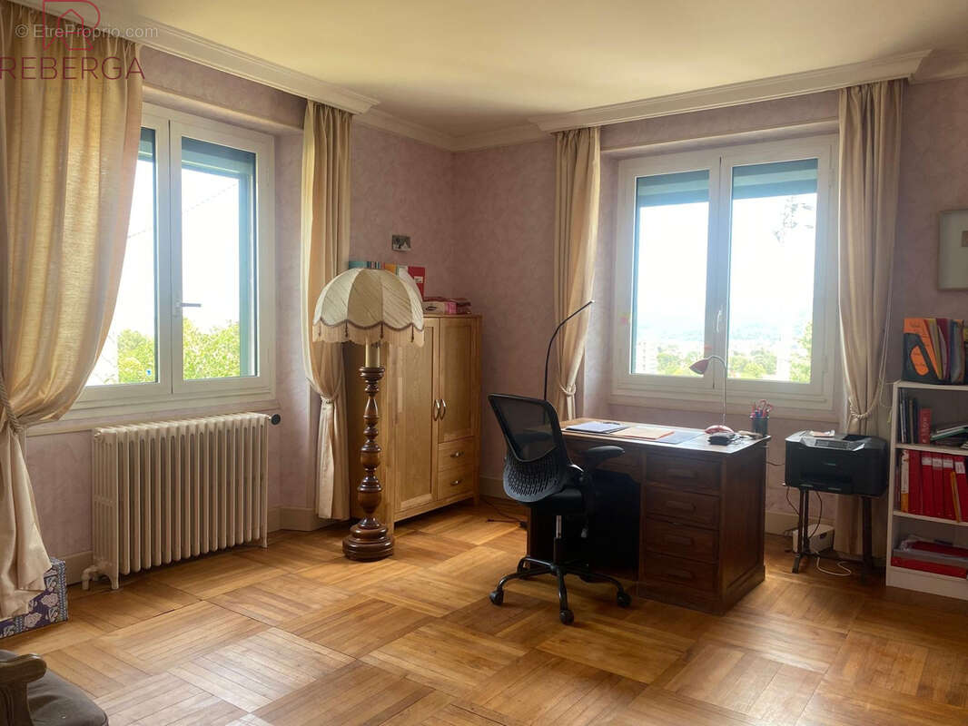 Maison 110 m² à Mazamet  - photo 9