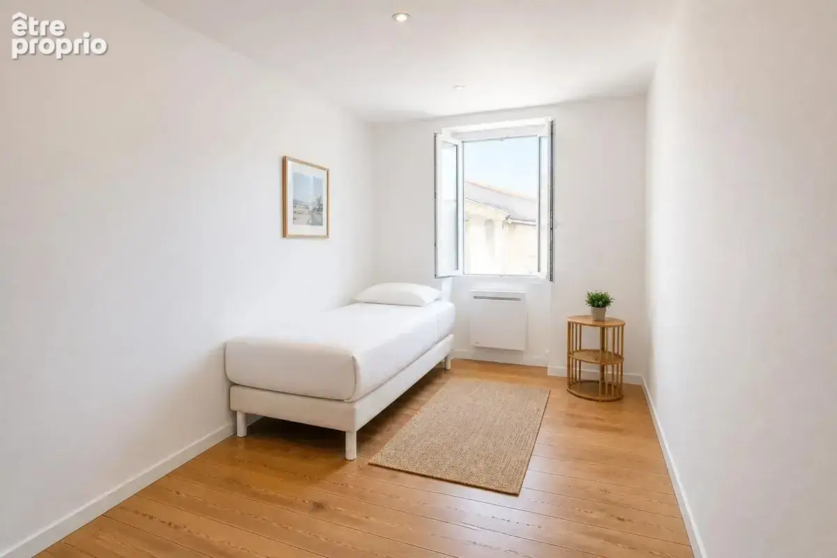 Maison à rénover - 7 pièces - 160 m² - Jarnac centre-ville - photo 3