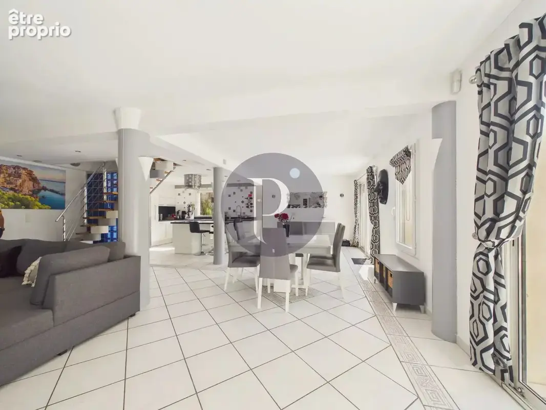 Maison familiale 5 chambres – Jardin & garage - photo 5