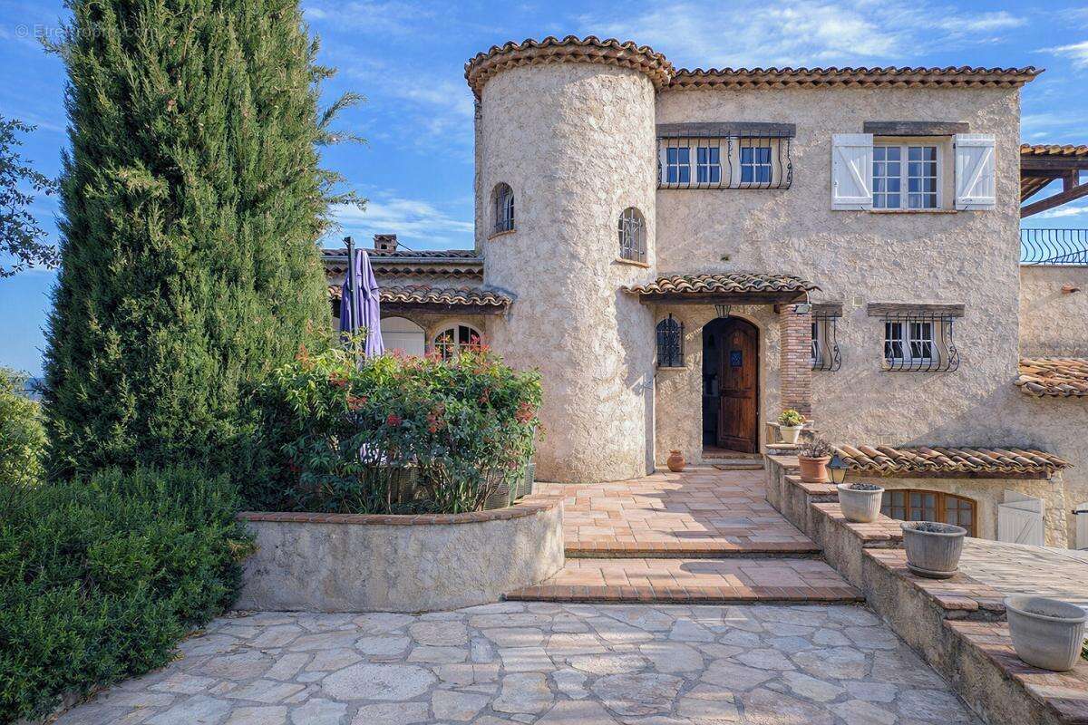 Maison à LA GAUDE