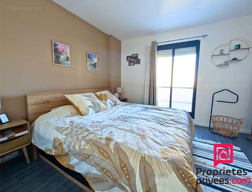 Maison à SAINTE-LUCE-SUR-LOIRE