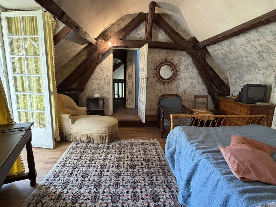 Maison à CONDE-SUR-VESGRE