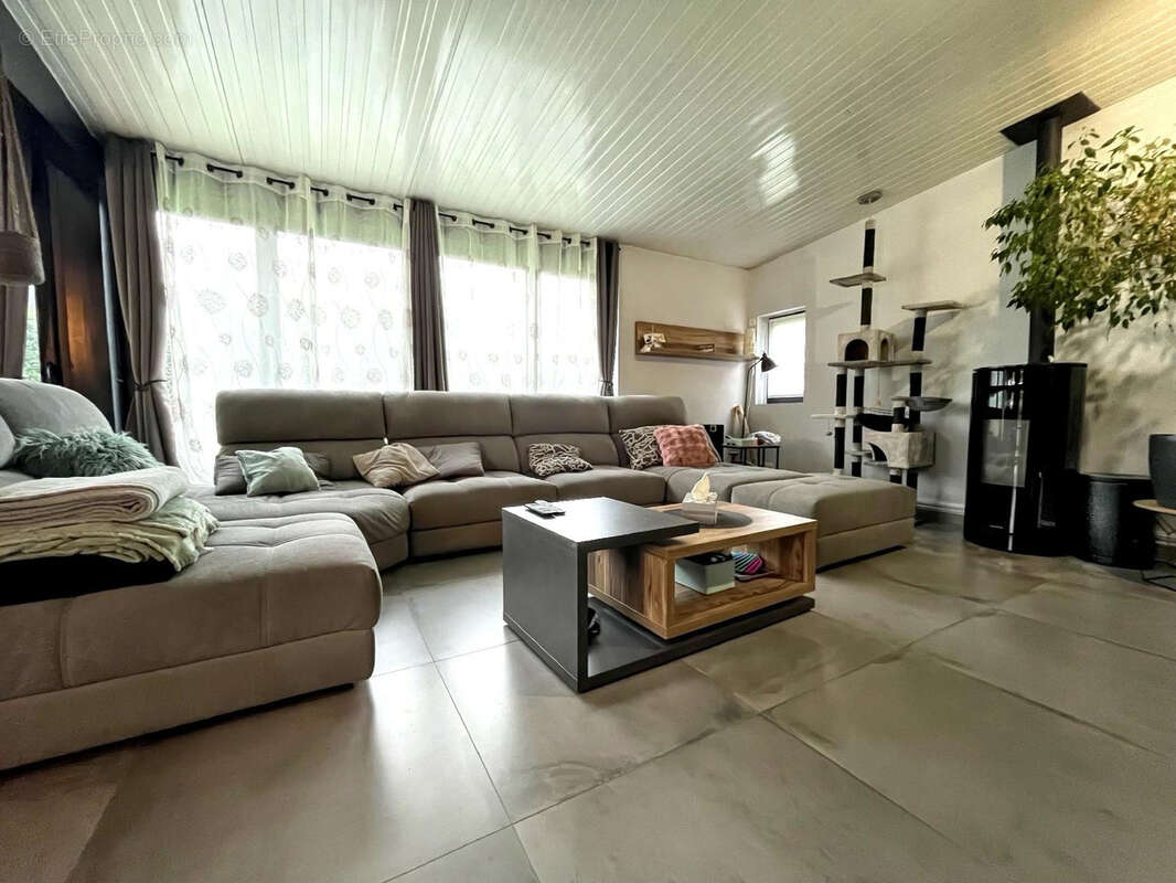 Maison à SAINGHIN-EN-MELANTOIS