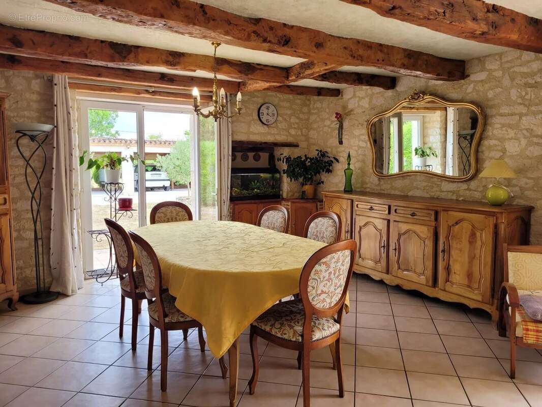 Maison à LABASTIDE-MARNHAC