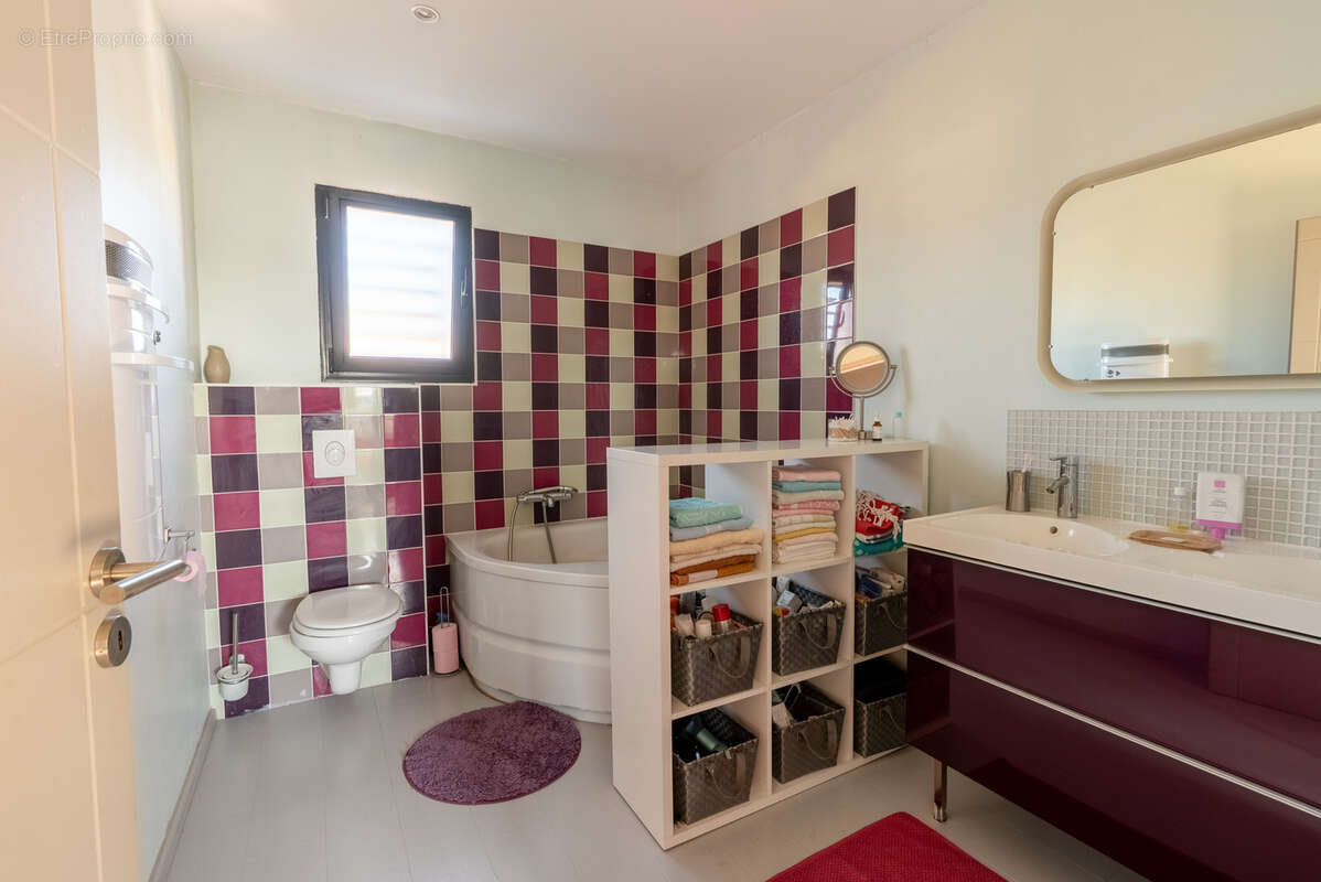 Maison à SAINT-CYPRIEN