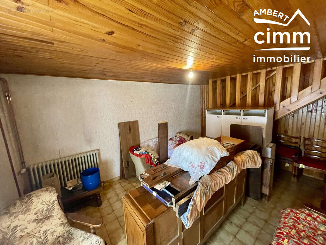 Maison à SAINT-ANTHEME