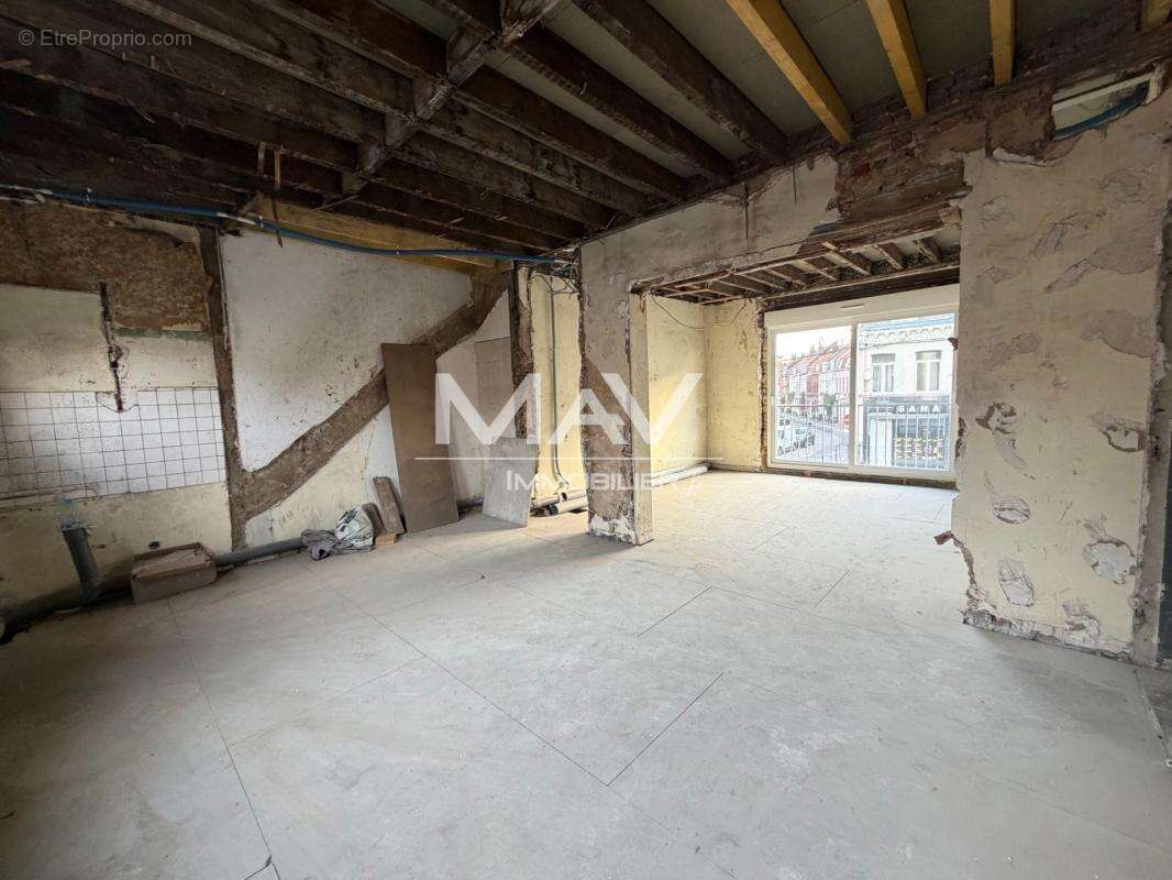 Appartement 3110 m² à Lille  - photo 4