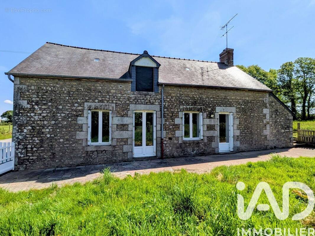 Photo 1 - Maison à LA BAZOUGE-DU-DESERT