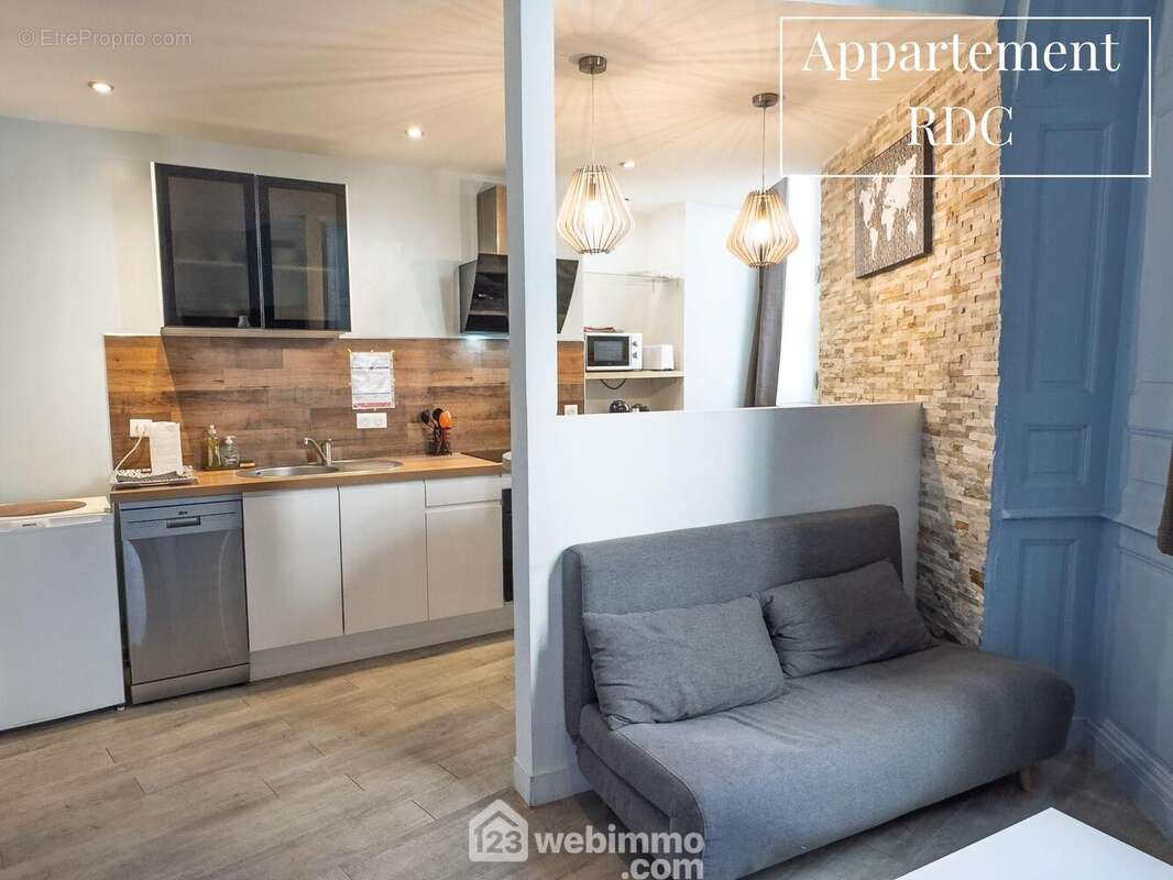 Au rez-de-chaussée un appartement T2 de 30m²... - Appartement à LAVAL