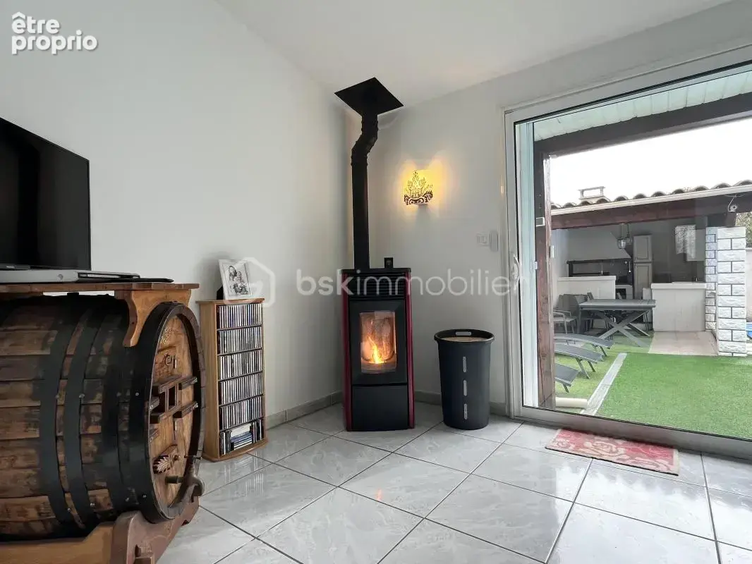 Jolie Maison avec Piscine refaite entièrement à neuf - photo 11