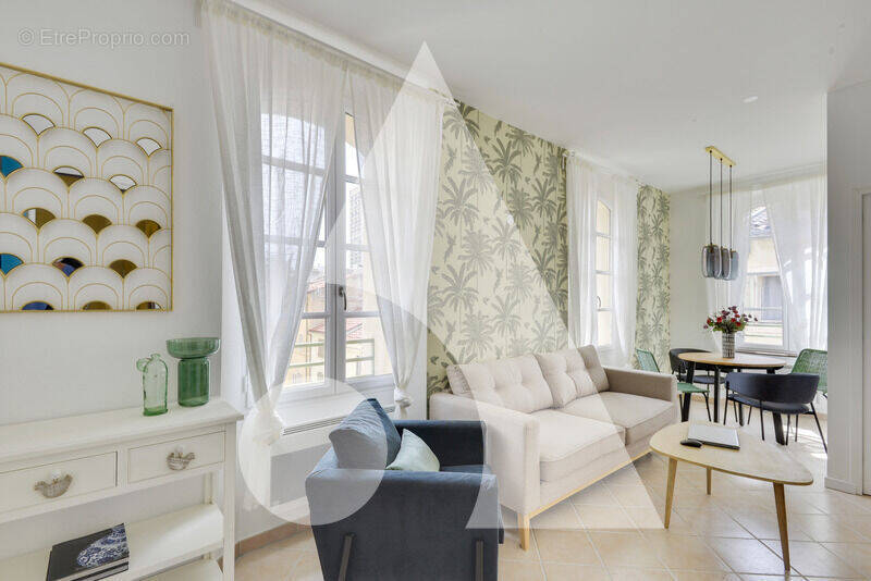 Appartement à MARSEILLE-1E