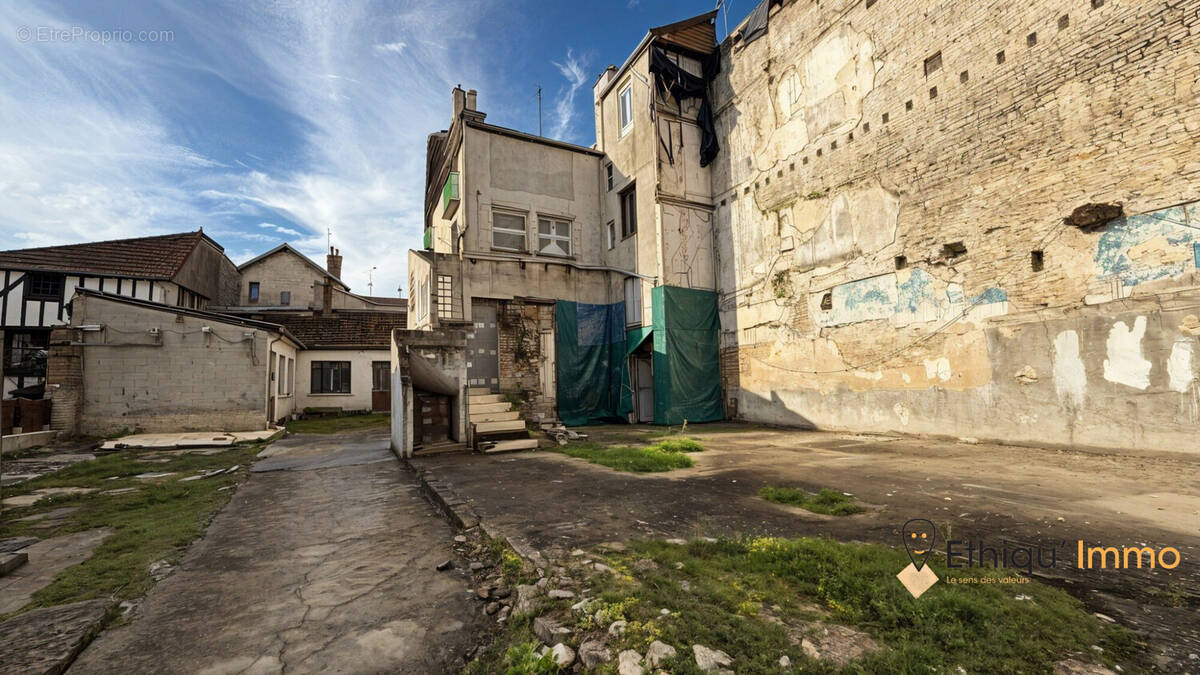 Maison à BAR-SUR-AUBE