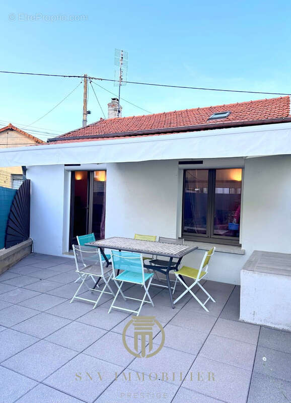 Maison à LA PACAUDIERE