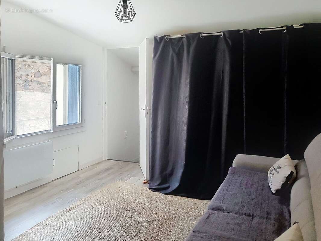 Maison à SAINT-GENIES-DE-VARENSAL