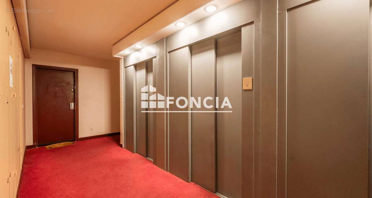 Appartement à PARIS-19E