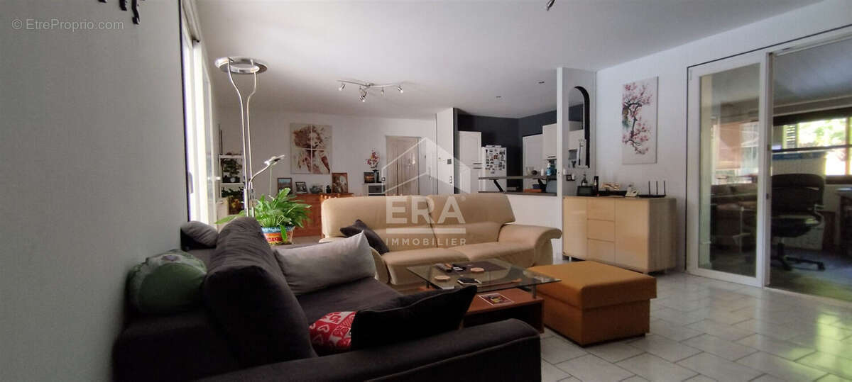 Maison à PORT-SAINTE-MARIE