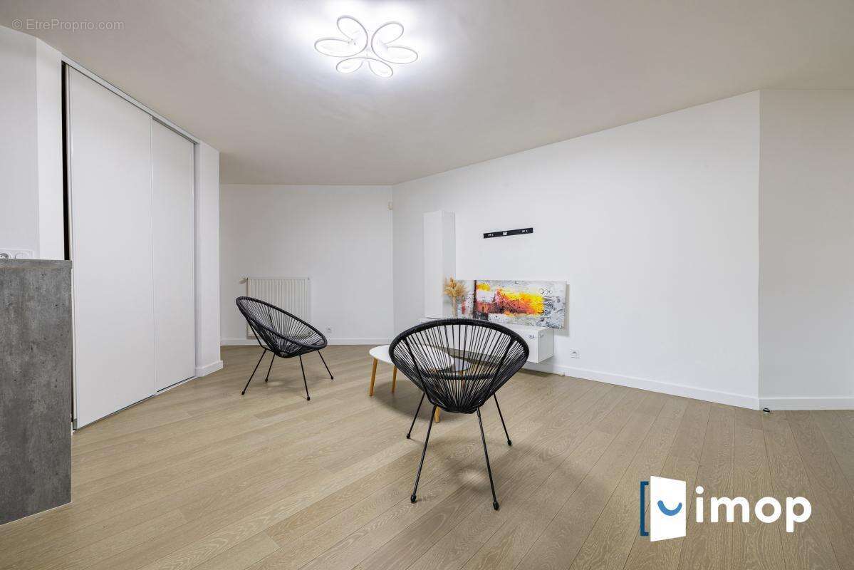 Appartement à CHATILLON