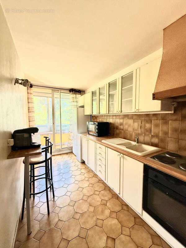Appartement à MARSEILLE-15E