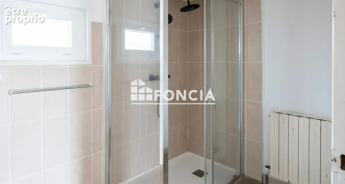 Maison de plain-pied avec grand garage et terrain clos – Connerré - photo 8