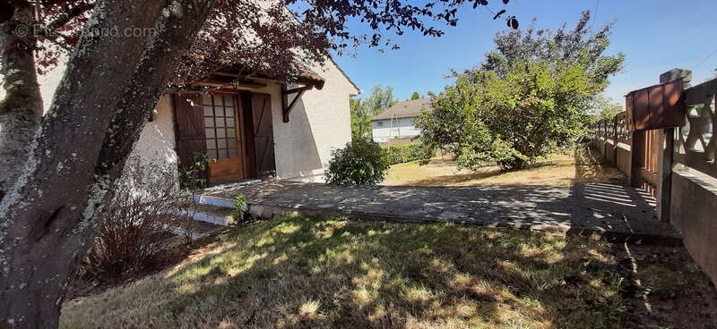 Maison à GUEUGNON