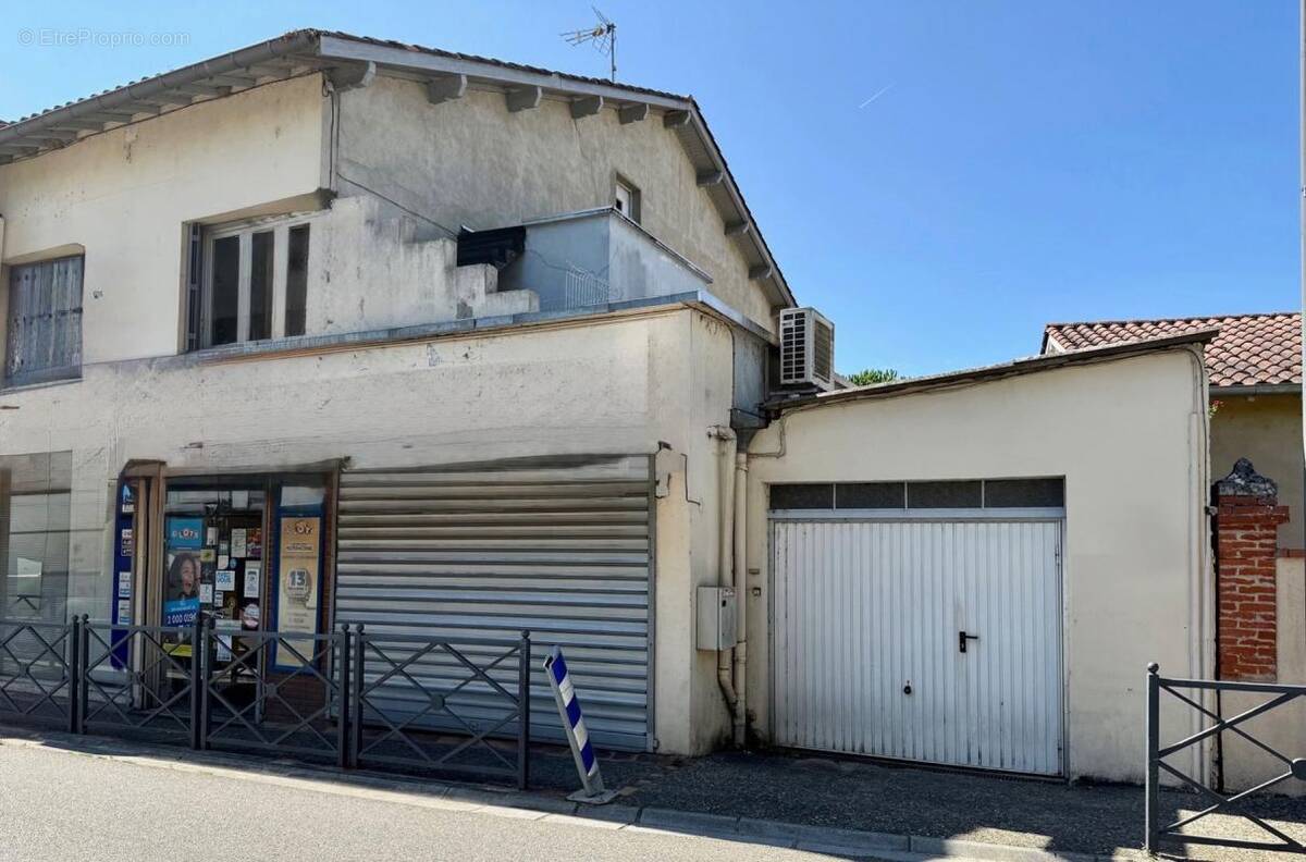 Commerce à LAMOTHE-CAPDEVILLE