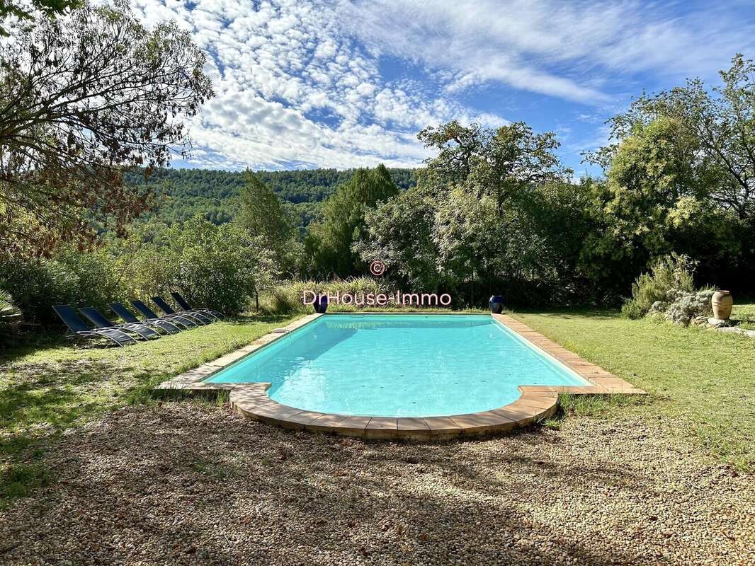 Maison 180 m² à Villecroze  - photo 6