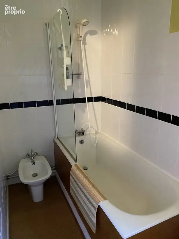 Maison 6 pièces 99 m² à vendre à Peyrat-Le-Chateau (87470) - photo 8