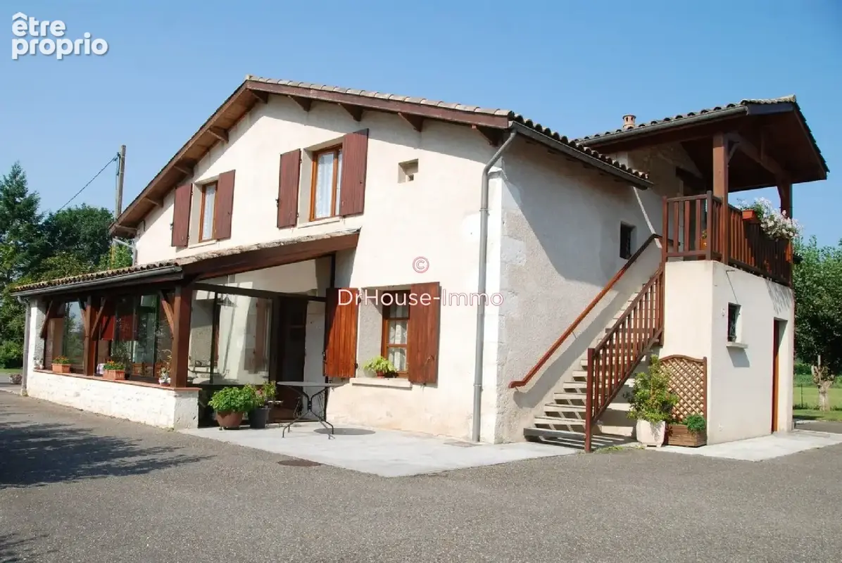 Maison 9 pièces 219 m² à vendre à Duras (47120) - photo 3