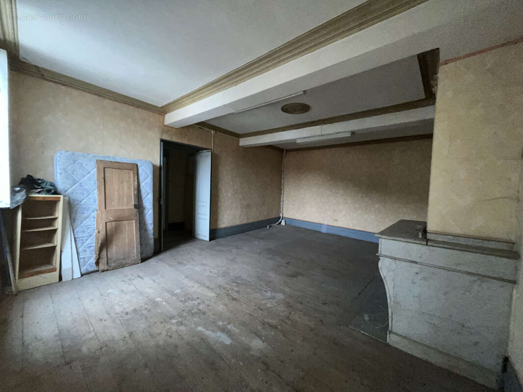 Appartement à LE MAS-D'AZIL