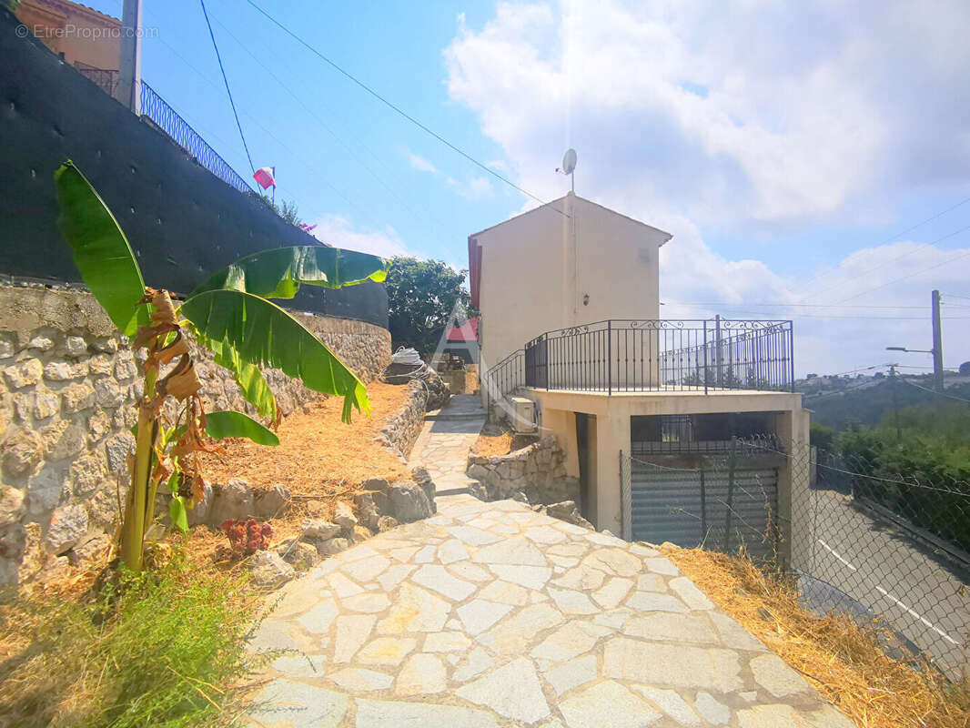 Aspremont - proche nice : jolie maison individuelle en parfait etat - photo 15