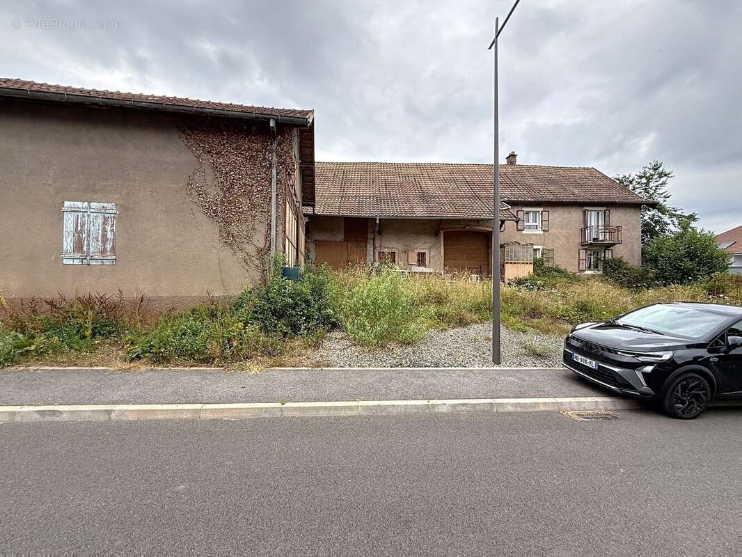 Maison à CHALONVILLARS