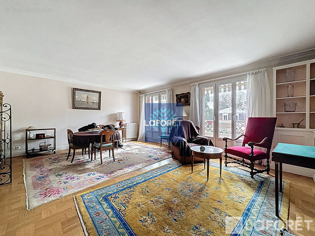 Appartement à FONTENAY-SOUS-BOIS