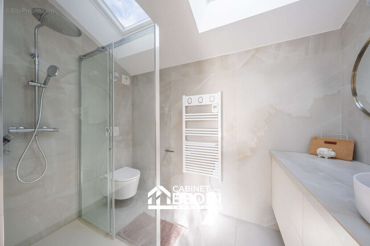 Maison 211 m² à Talence  - photo 9