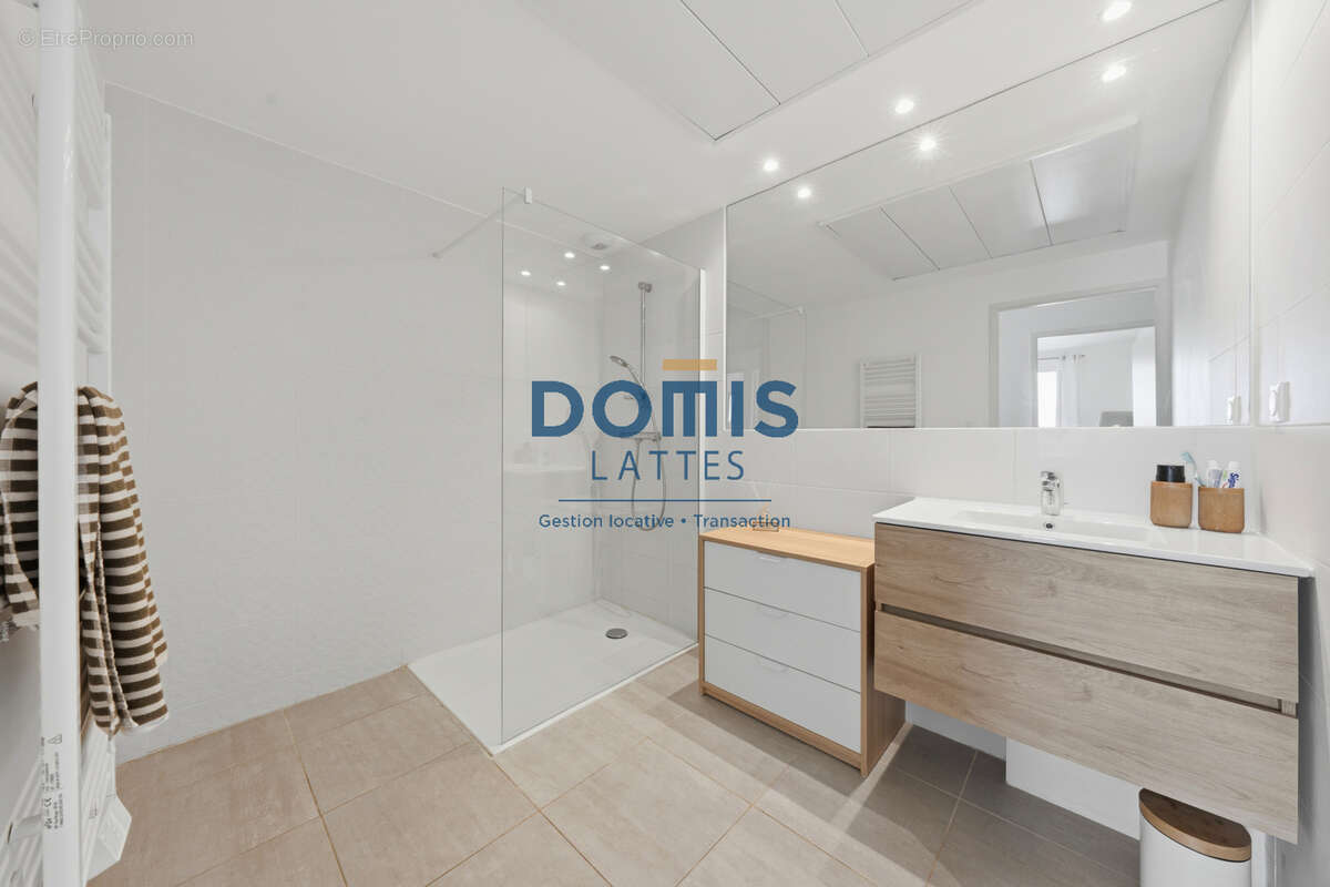 Appartement à CASTELNAU-LE-LEZ