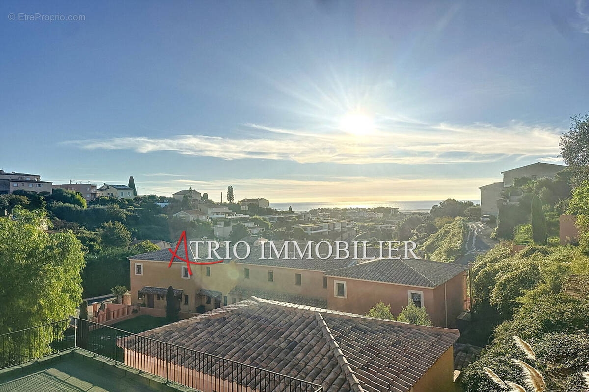 Maison à SAINT-LAURENT-DU-VAR