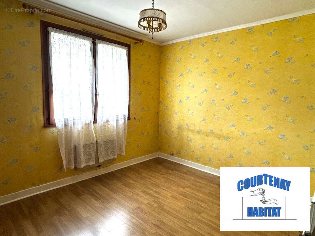 ch 2 rdc - Maison à CHAMBEUGLE