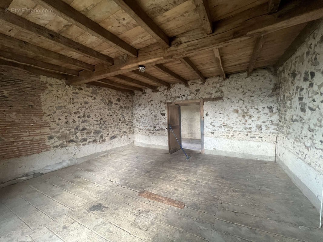 Maison à VERNEUIL