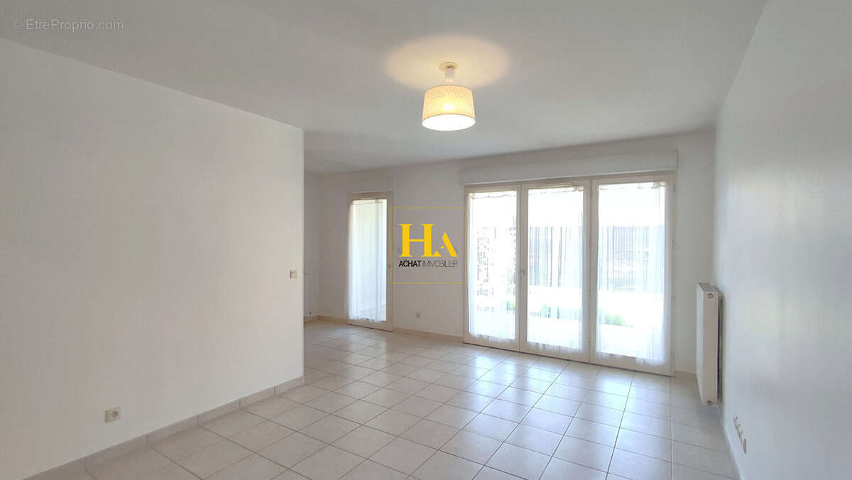 Appartement à ROMANS-SUR-ISERE