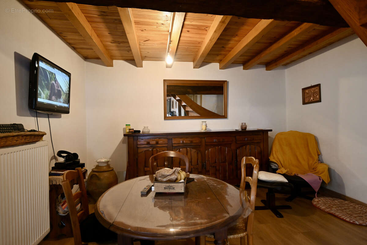 Maison à AVALLON