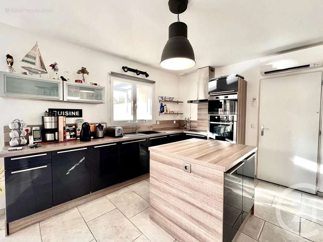 Maison à LA LONDE-LES-MAURES