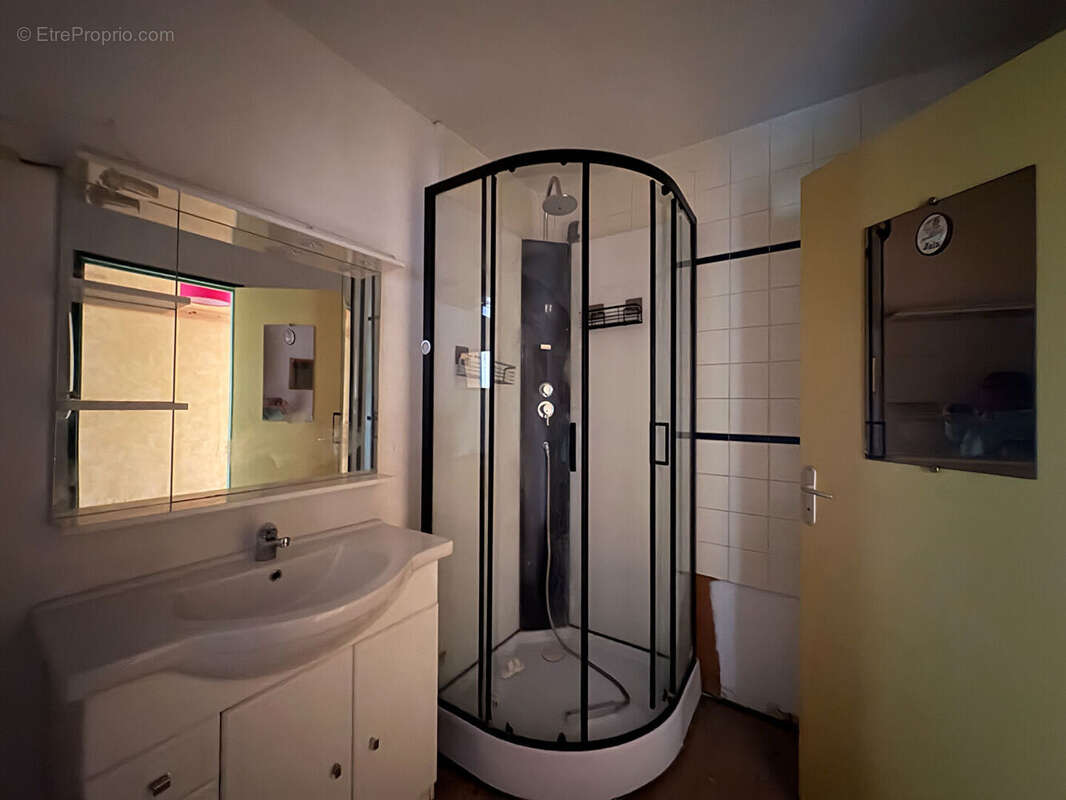 Appartement à PONT-DE-ROIDE