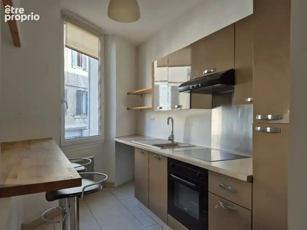 Appartement à vendre 2 pièces MARSEILLE 4EME ARRONDISSEMENT (13) - photo 3