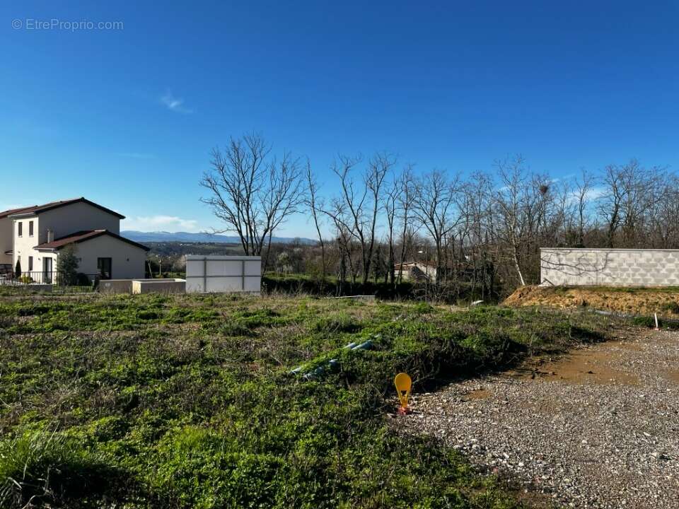 Terrain 542 m² à Solaize  - photo 2