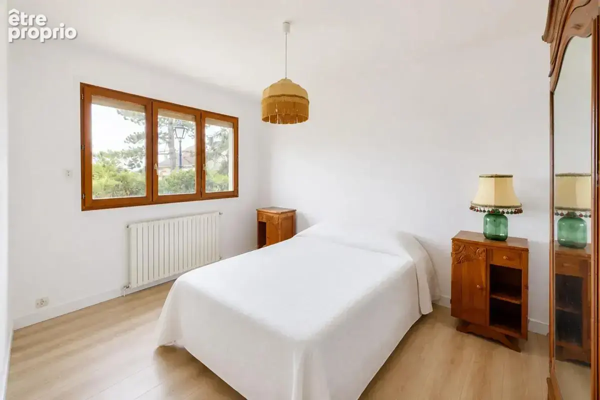 COURGENT : Maison - 203m²  sur 1380m2 de jardin - 5 à 6 chambres - photo 15