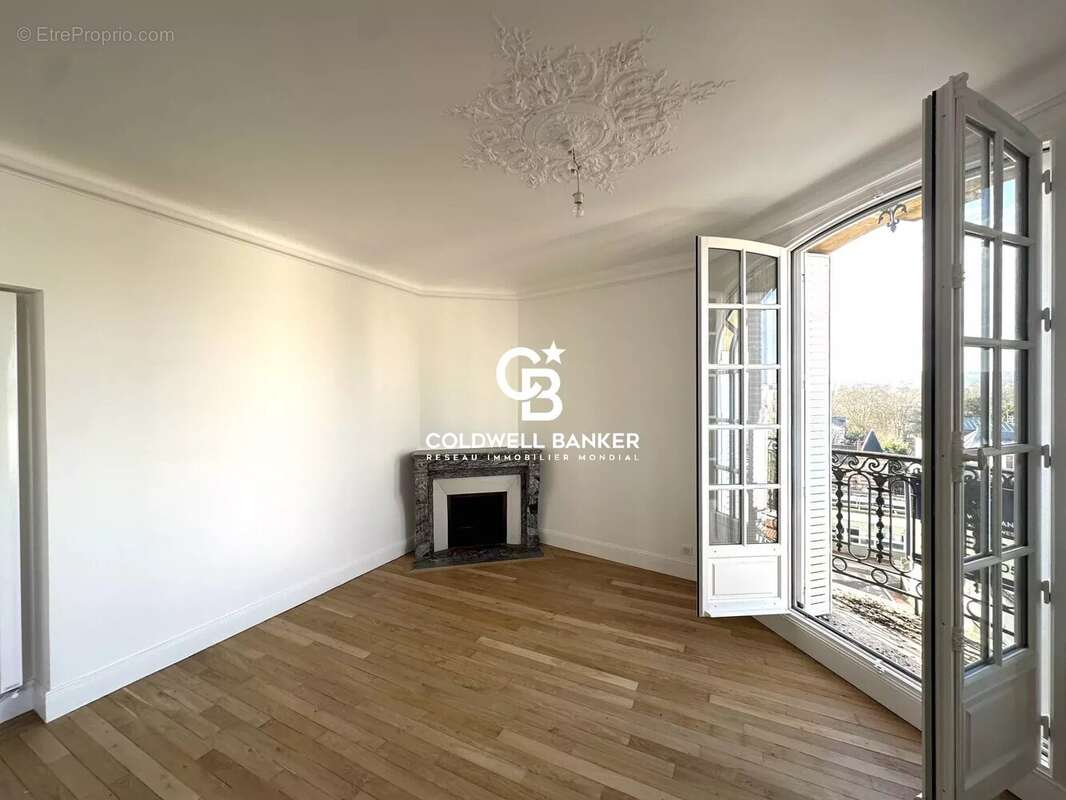 Appartement à LE VESINET
