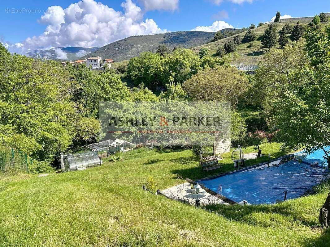 Maison à SAINT-ANTONIN