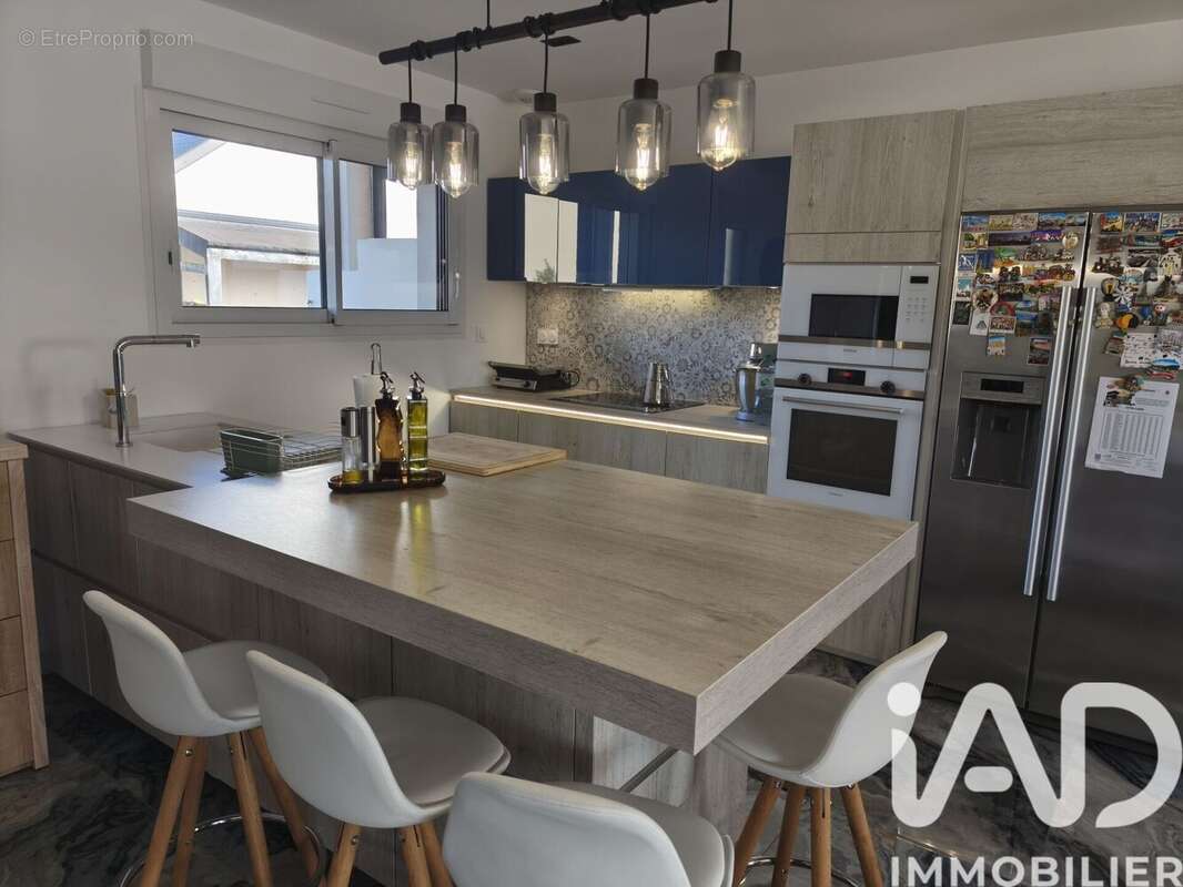Maison 205 m² à Baron-Sur-Odon  - photo 3