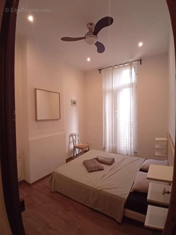 Appartement à MARSEILLE-2E