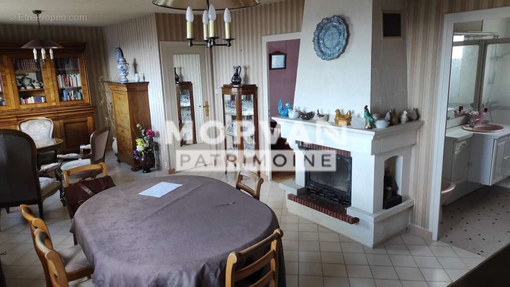 Maison à CHATEAU-CHINON(VILLE)