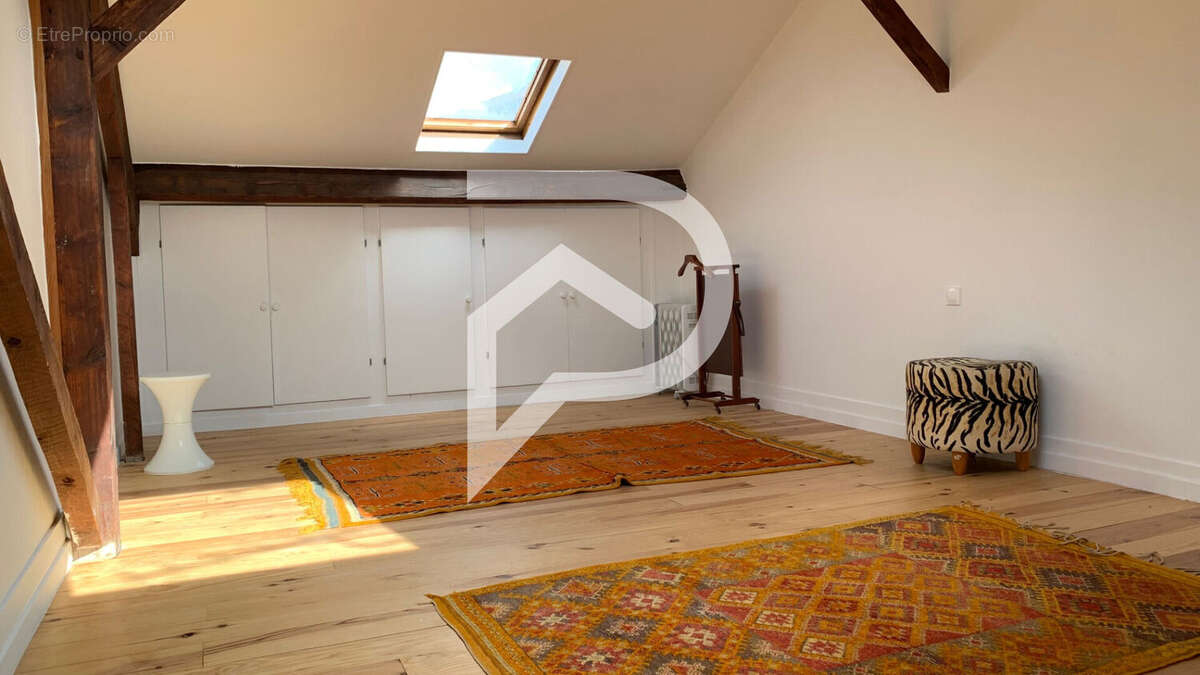 Appartement à COLOMBES